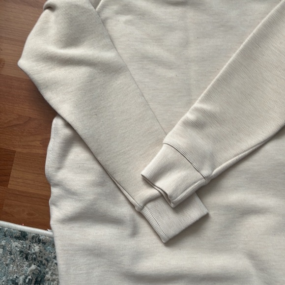 Varley Sweater - Picture 3 of 7